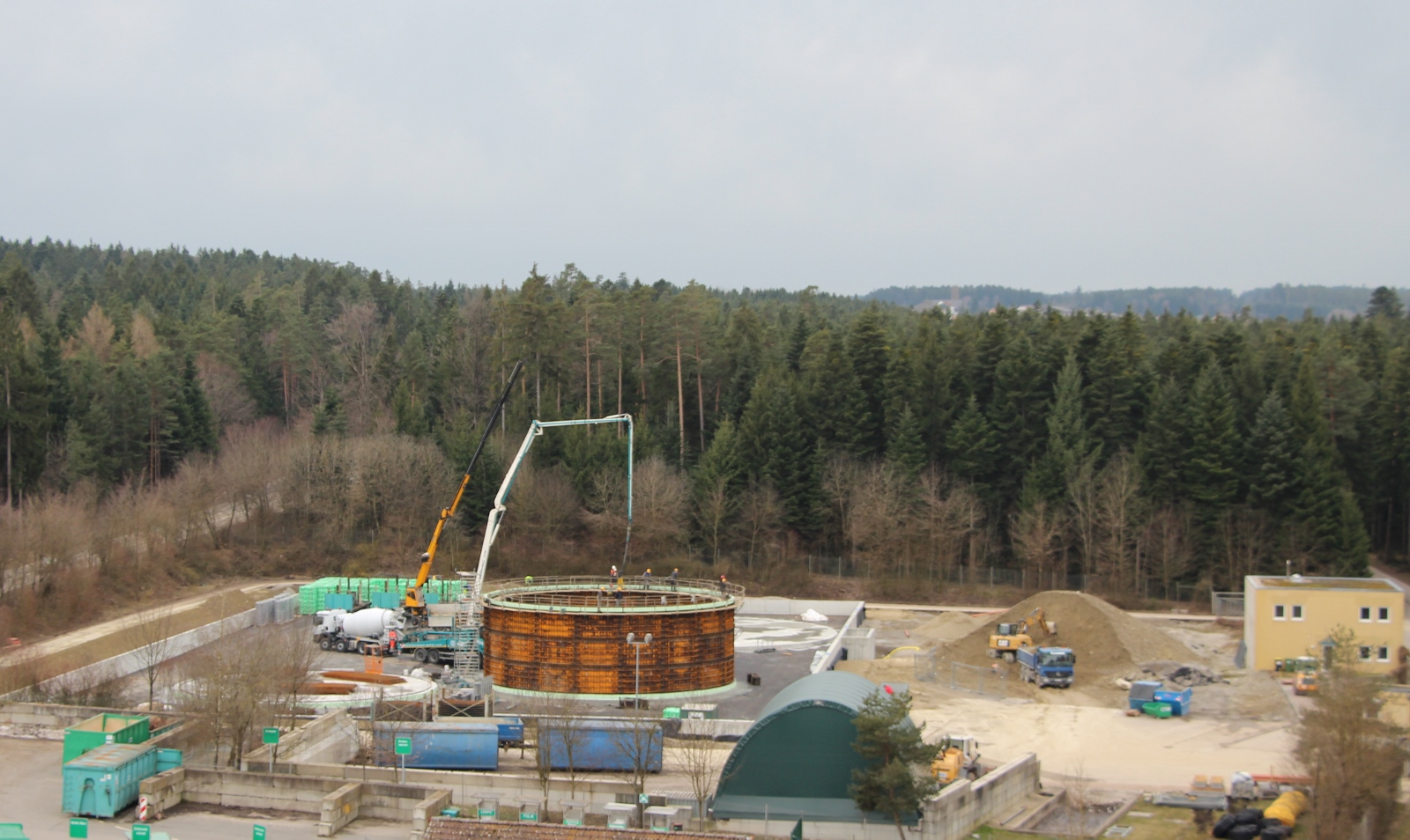 
    
            
                    Bild Vorbereitungsfläche Bioabfallvergärungsanlage
                
        
